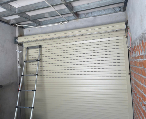 THI CÔNG LẮP ĐẶT CỬA CUỐN TITADOOR TẠI TPHCM UY TÍN CHẤT LƯỢNG PHỤC VỤ 24/7