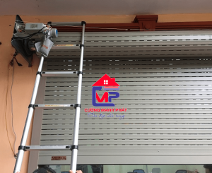 Dịch Vụ Sửa Cửa Cuốn Giá Rẻ Tại TPHCM Cấp Tốc 24/24